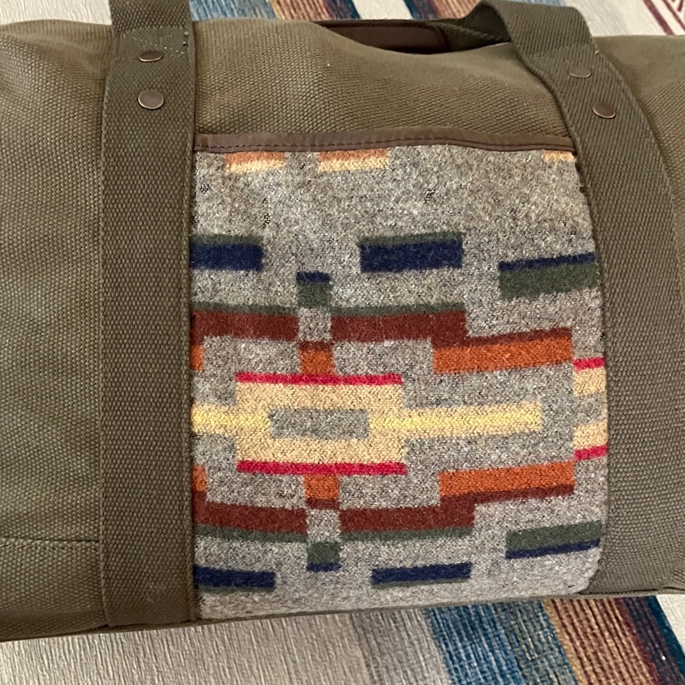 Pendleton Weekender Bag - image 2